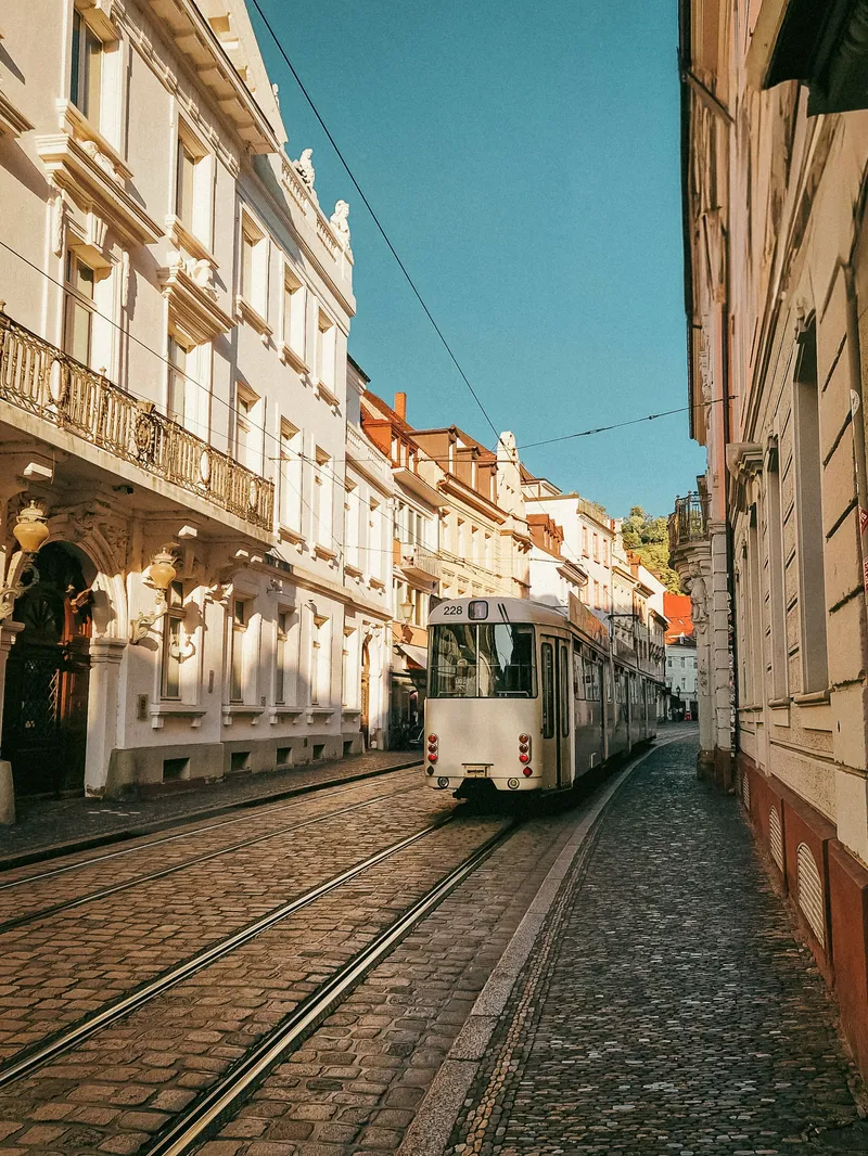 The Cobbled Descent