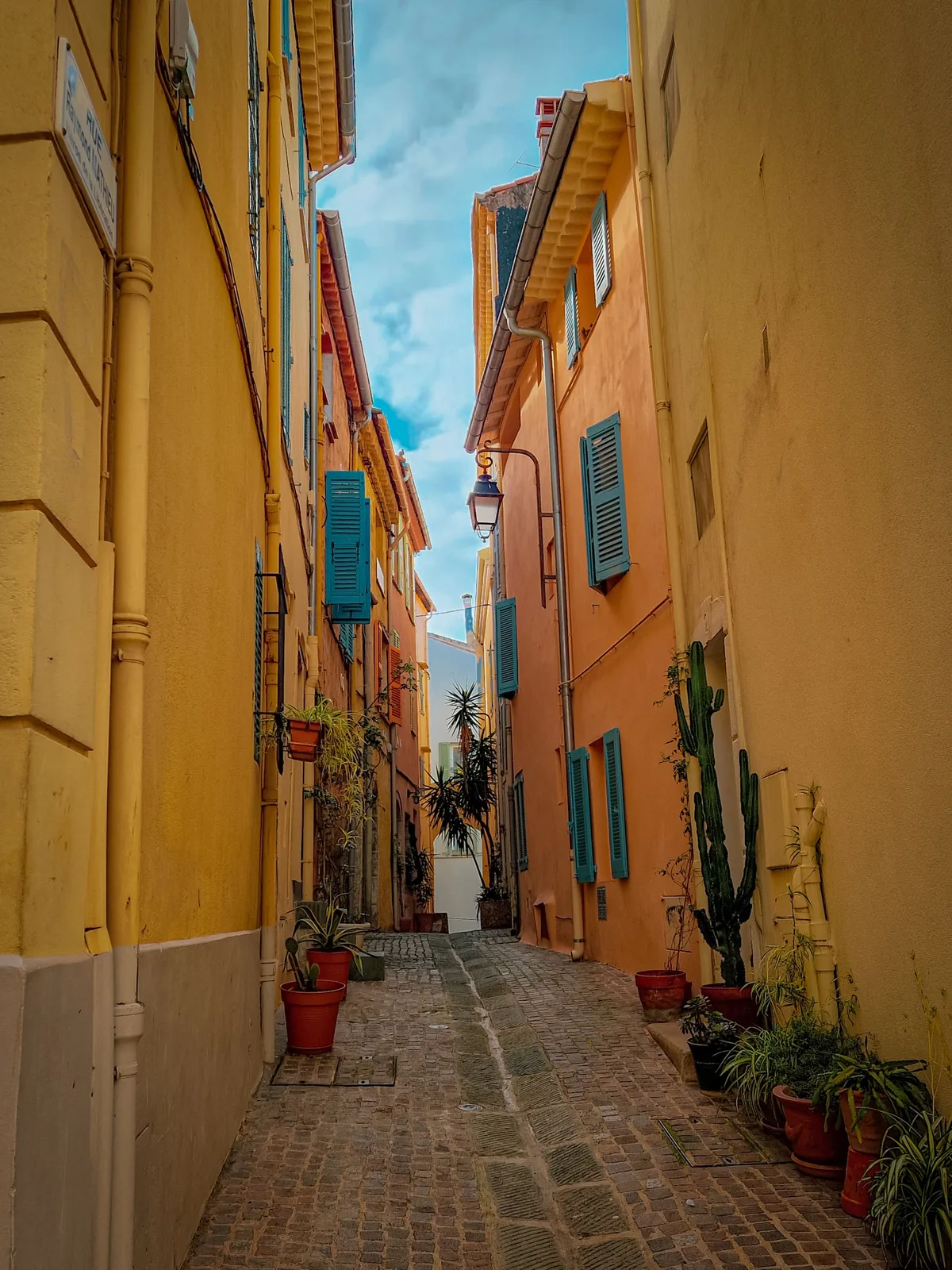 The Saffron Alley — Cannes — France